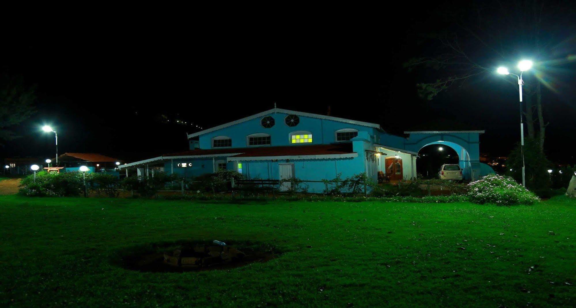 British Cliff Club Resort Ooty Extérieur photo